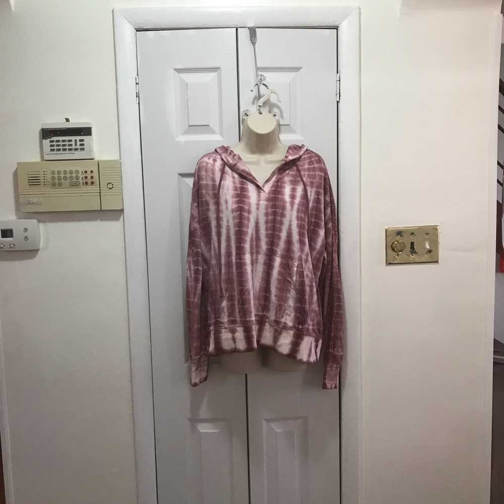 NWT Knox Rose Tie Dye Hooded Sweatshirt
